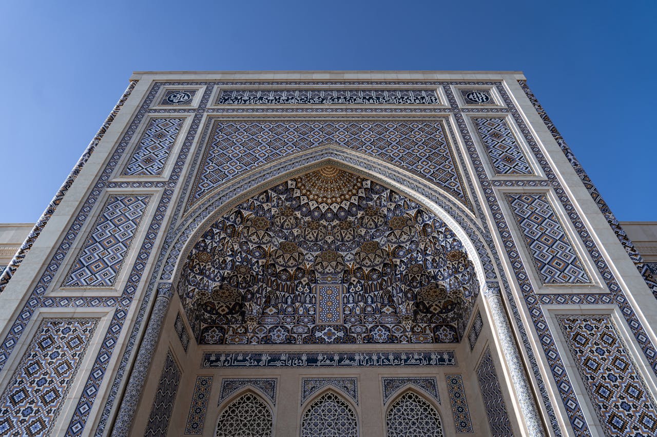 Ministro dos Negócios Estrangeiros do Uzbequistão lidera delegação empresarial em Fórum da AIP